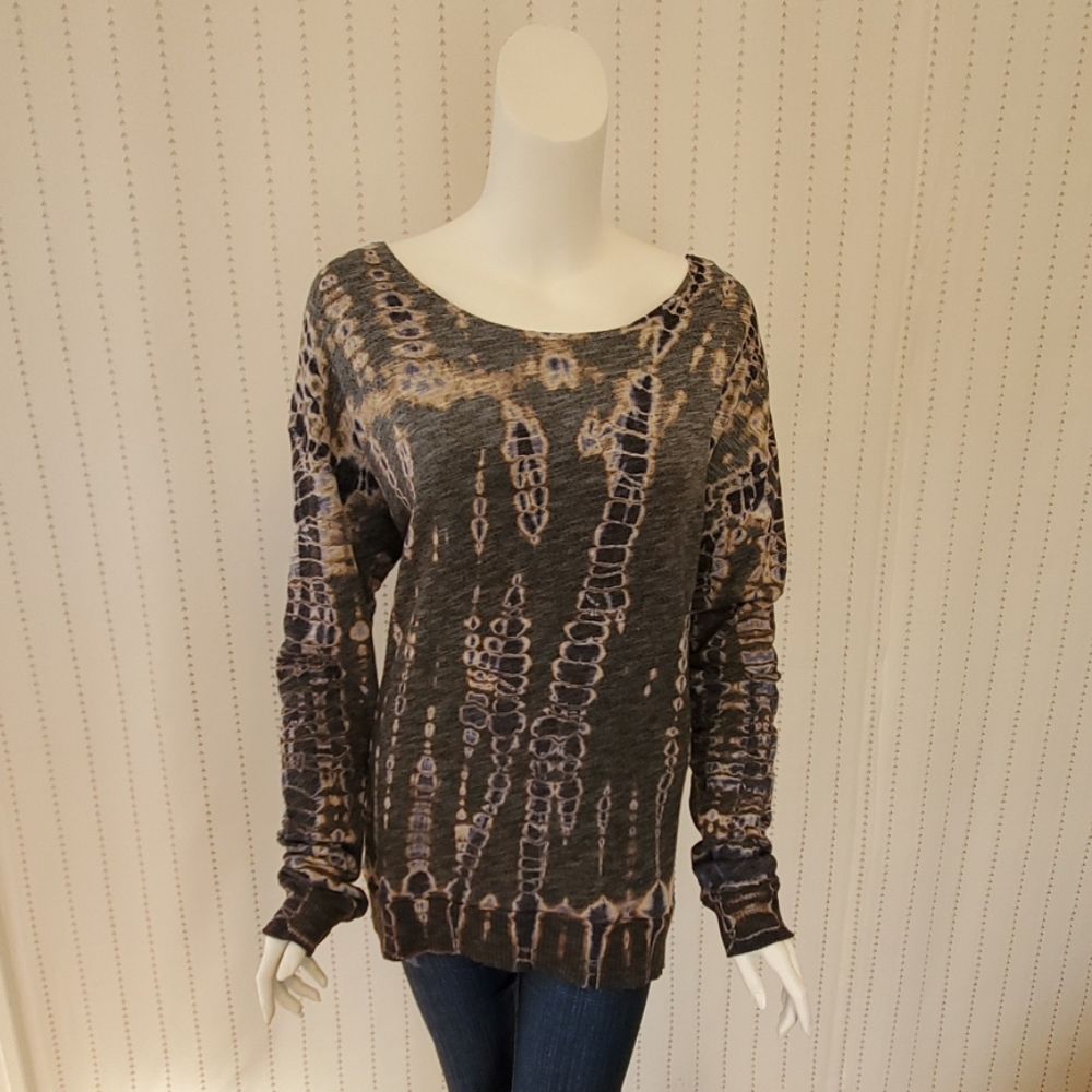 Hard Tail Open Back Sweatshirt